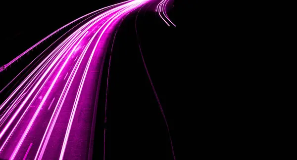 Luci Auto Viola Notte Lunga Esposizione — Foto Stock