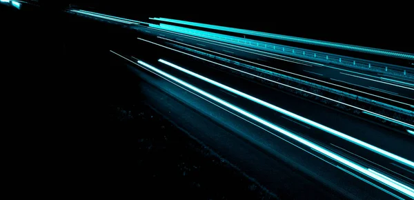 Niebieskie Światła Samochodu Nocy Długotrwałe Narażenie — Zdjęcie stockowe