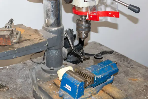 Bench Drill Blue Vice — Stock Photo, Image