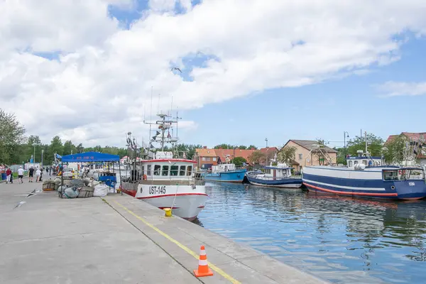 Leba, Polonya - 03.08. 2023 - Polonya 'nın Leba kentindeki balıkçılık limanı