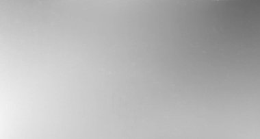 Üzerinde görünür detaylar olan gümüş metal levha. doku veya arkaplan