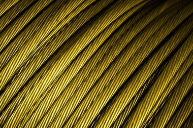 Altın alüminyum elektrik kablosu. Arka plan veya doku