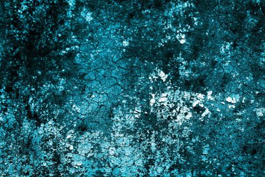 mavi duvar beyaz eski soyan boyayla boyanmış.