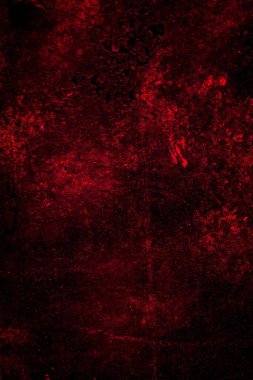Kırmızı boyayla boyanmış eski duvar