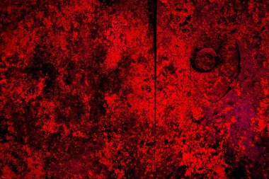 Kırmızı boyayla boyanmış eski duvar