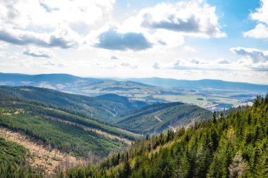 Manzara Snieznik dağından çevreye kadar