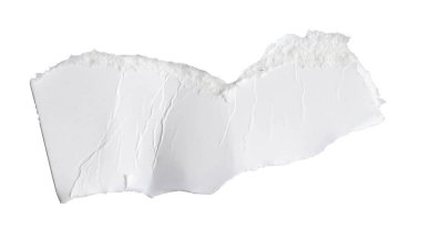 İzole edilmiş beyaz arkaplan üzerine beyaz bir kağıt parçası