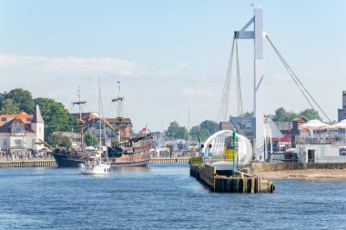 Ustka, Polonya - 24.06.2024 - Ustka limanında gemiler
