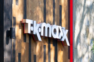 Zakopane, Polonya - 12.07.2024 - Zakopane 'deki Tk maxx giyim mağazası