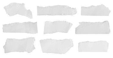 İzole edilmiş beyaz arkaplan üzerine beyaz bir kağıt parçası