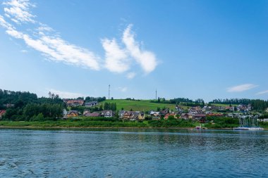 Czorsztyn reservoir in Niedzica in the Polish mountains clipart