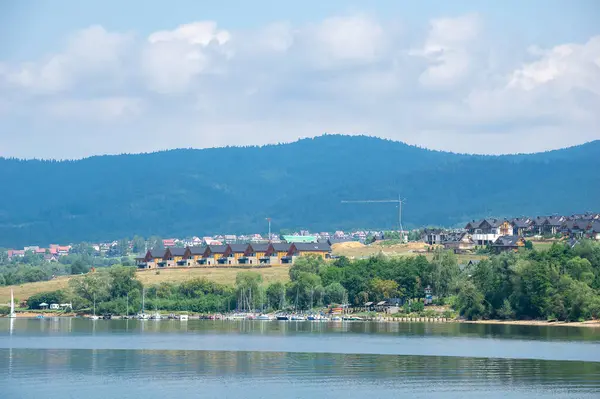 stock image Czorsztyn reservoir in Niedzica in the Polish mountains