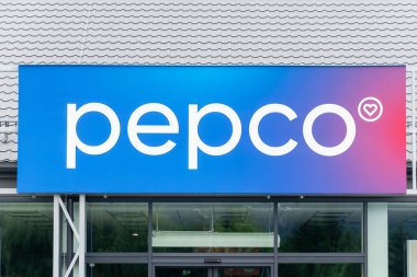 Jaroszowice, Polonya - 14 Temmuz 2024 - Jaroszowice 'de Pepco zinciri mağazası