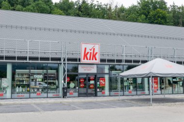 Jaroszowice, Polonya - 14 Temmuz 2024 - Jaroszowice Kik zincir mağazası
