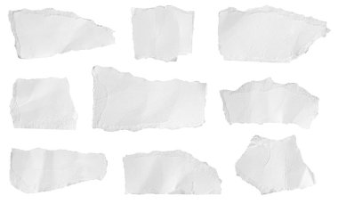 İzole edilmiş beyaz arkaplan üzerine beyaz bir kağıt parçası