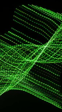 Siyah arkaplan dokusunda yeşil çizgiler