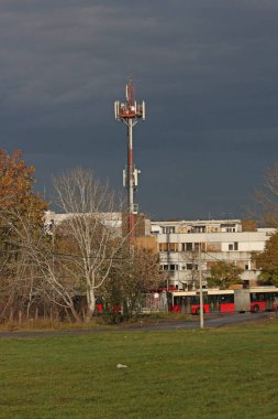 Telefon ağı yineleyicili son otobüs durağı.