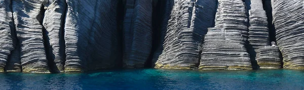 Tyrrhenian Sea Turquoise Sea Surface Protruding Wrinkled Rocks Structure Island — Stock Photo, Image