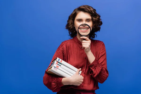 Vrolijke Student Met Leerboeken Van Vreemde Talen Plezier Hebben Lachen — Stockfoto