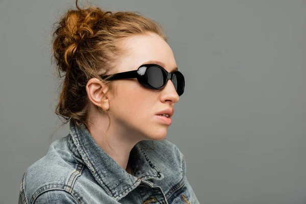 Fashionable Young Red Haired Woman Natural Makeup Wearing Sunglasses Denim — Stock Photo, Image