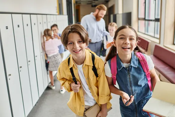 Diverse Group Kids Walk School Hallway Filled Colorful Lockers Chatting —  Fotos de Stock
