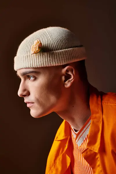 Side View Stylish Man Orange Outfit Wearing Beige Beanie Flower — Stock Photo, Image
