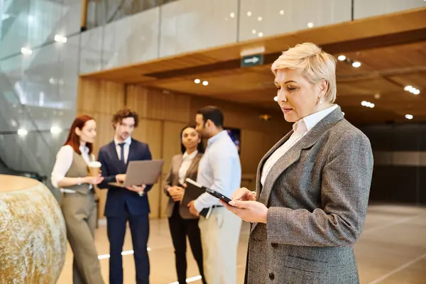 Woman Stands Confidently Diverse Group Business People — Stock Photo, Image