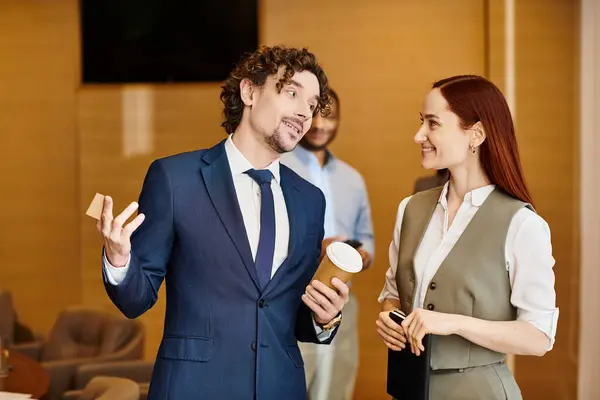 Interracial Man Suit Stands Next Woman Collaborating — Stock Photo, Image