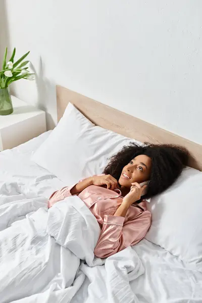 Doll Rests Peacefully Neatly Made Bed White Sheets Adding Touch — Stock Photo, Image