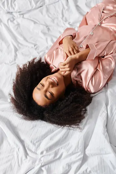 Curly African American Woman Pajamas Peacefully Rests White Bed Morning — Stock Photo, Image