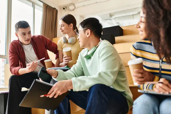 Multicultural Group Students Sitting Closely Circle Engaged Conversation Storytelling — Stock Photo, Image