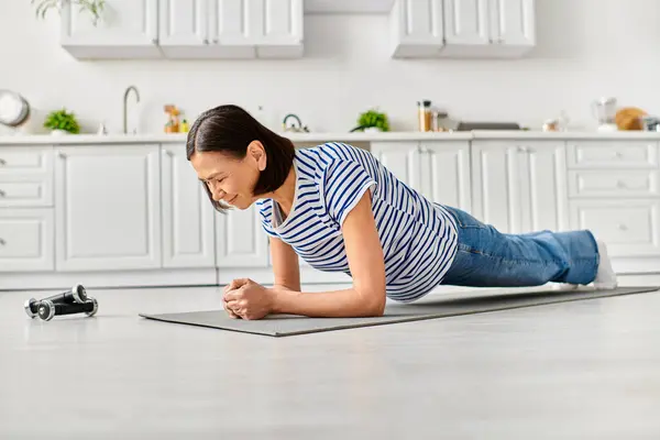 Woman Cozy Homewear Laying Floor Laptop — Stock Photo, Image