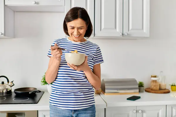 Mature Woman Cozy Homewear Holding Bowl Food Kitchen — Stock Photo, Image