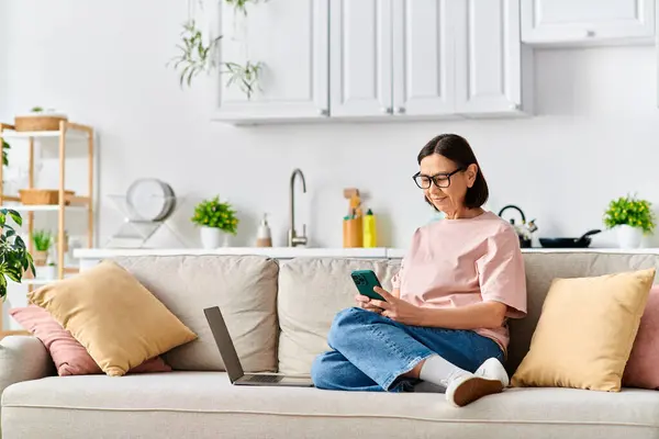 Woman Cozy Homewear Using Laptop Couch — Stock Photo, Image