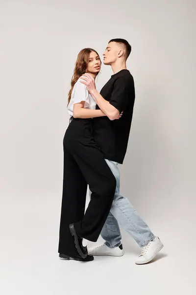 Young Couple Love Dances Together Passion Studio Grey Background — Stock Photo, Image