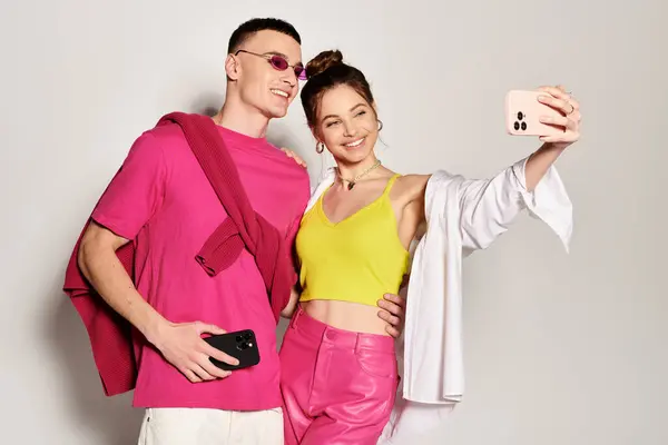 Stylish Young Couple Love Taking Selfie Together Studio Grey Background — Stock Photo, Image