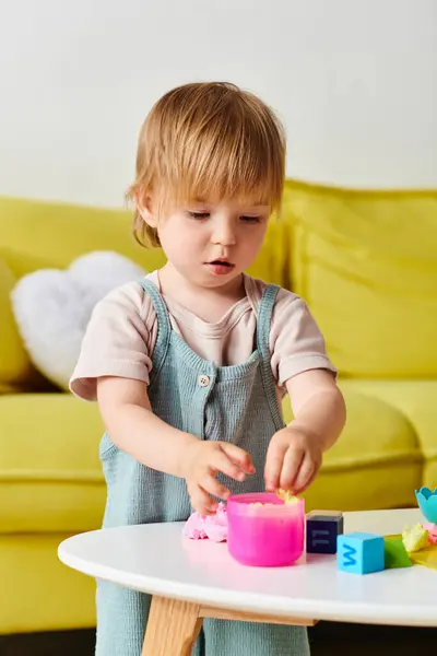 Little Girl Engrossed Play Toy Table Home Exploring Learning Having — Stock Photo, Image