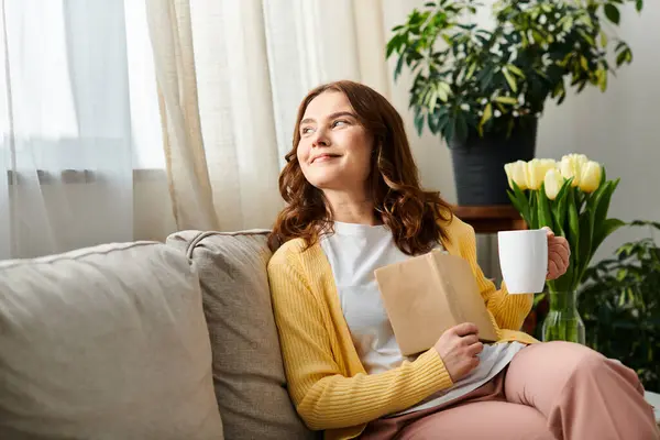 Middle Aged Woman Relaxes Couch Coffee Cup — Foto de Stock