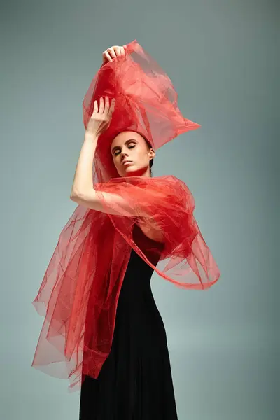 Молодая Красивая Балерина Черном Платье Красной Шале Грациозно Танцующая — стоковое фото