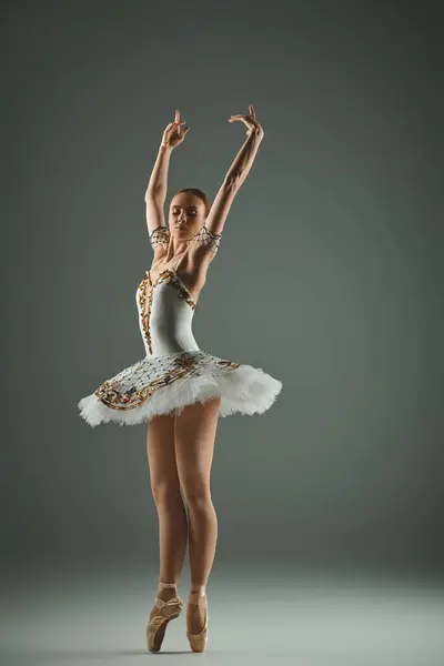 Una Joven Hermosa Bailarina Tutú Blanco Posando Para Retrato —  Fotos de Stock