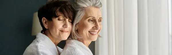 Tender Senior Lesbian Couple Standing Affectionately Side Side — Stock Photo, Image