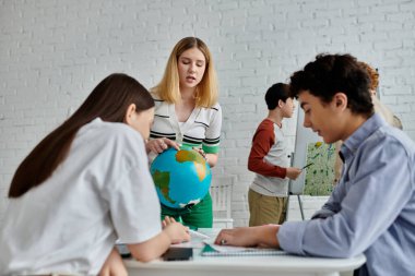 Gençler küresel bir meseleye odaklanarak BM Model simülasyonuna katıldılar.