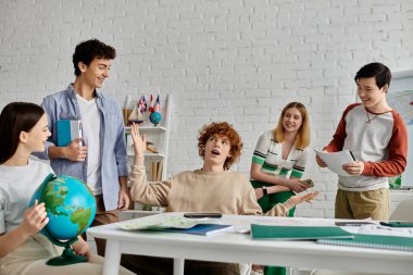 Model Birleşmiş Milletler konferansına bir grup genç katılıyor..