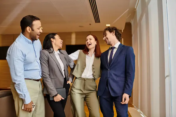 Diverse group of business professionals standing in a circle talking and collaborating. — Stock Photo
