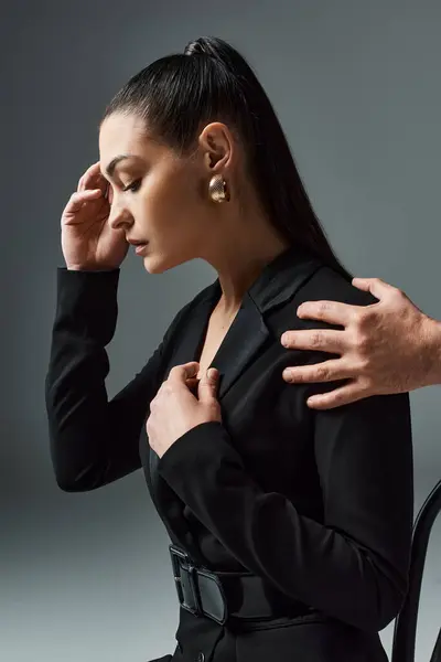 A man in gently touching shoulder of his girlfriend. — Stock Photo