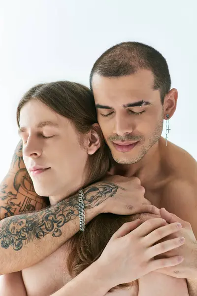 A gay couple, two men, sharing an intimate embrace full of love and connection. — стоковое фото