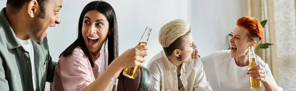 A diverse group of friends enjoying beer. — Stock Photo