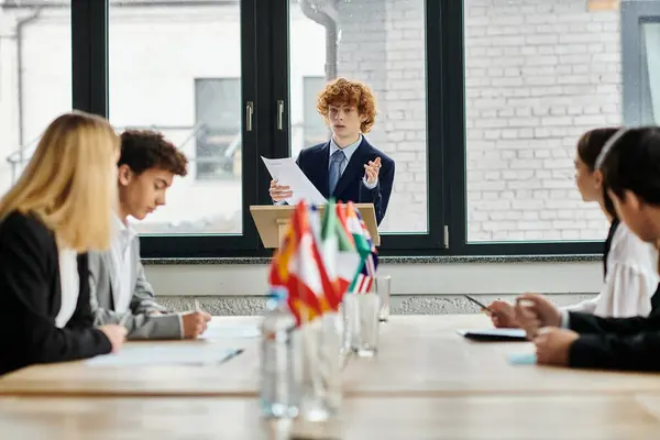 Teenagers engage in a UN Model Conference, taking on roles as diplomats. — Stock Photo