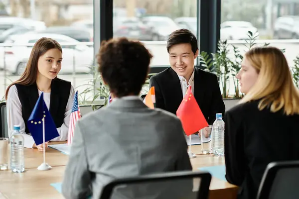 Teenagers participate in a Model UN conference, engaging in diplomatic discussion. — Stock Photo