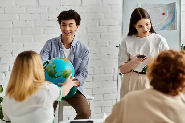 A group of teenagers participate in a UN Model session, focusing on international affairs. — Stock Photo